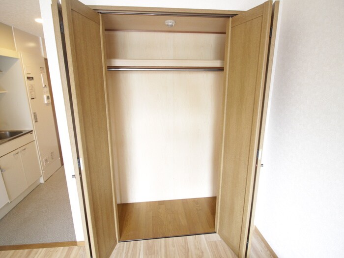 物件内観写真15　(収納)