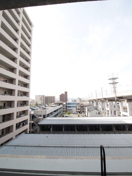 物件内観写真22　(室内からの展望)