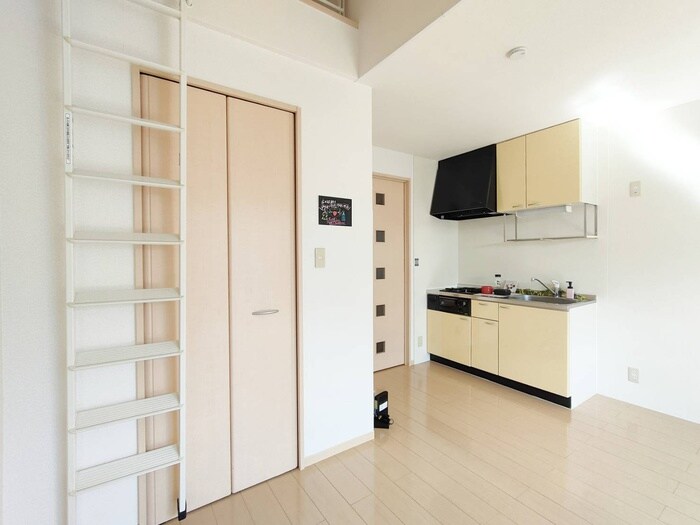 物件内観写真13　(収納)