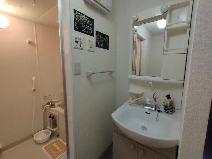 物件内観写真15　(洗面)