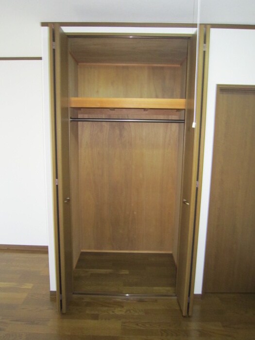 物件内観写真10　(収納)