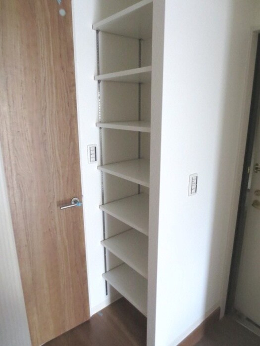 物件内観写真12　(靴箱)