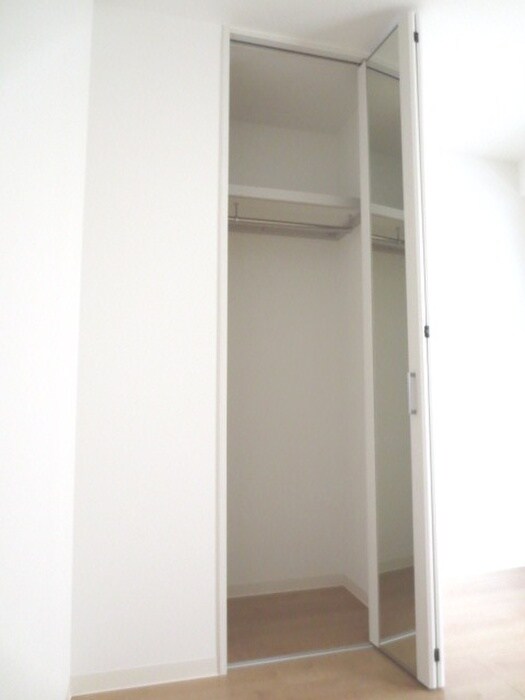 物件内観写真13　(収納)