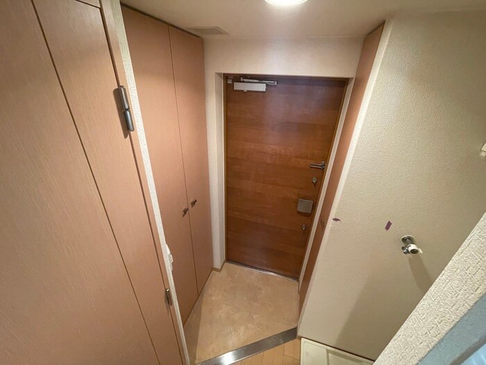 物件内観写真17　(玄関)