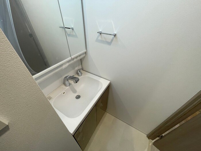 物件内観写真12　(洗面)