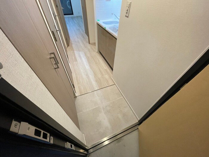 物件内観写真14　(玄関)