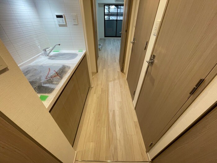 物件内観写真16　(廊下)