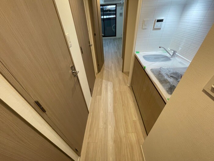 物件内観写真16　(廊下)