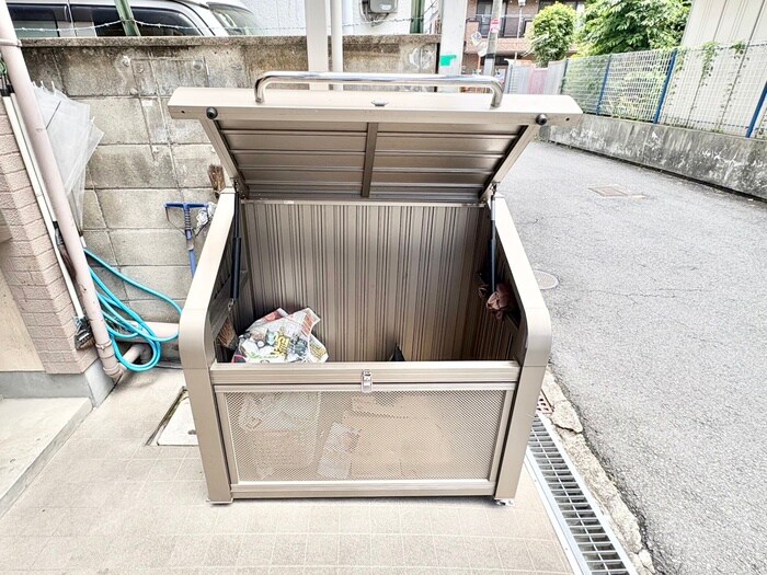 物件外観写真4　(建物設備)