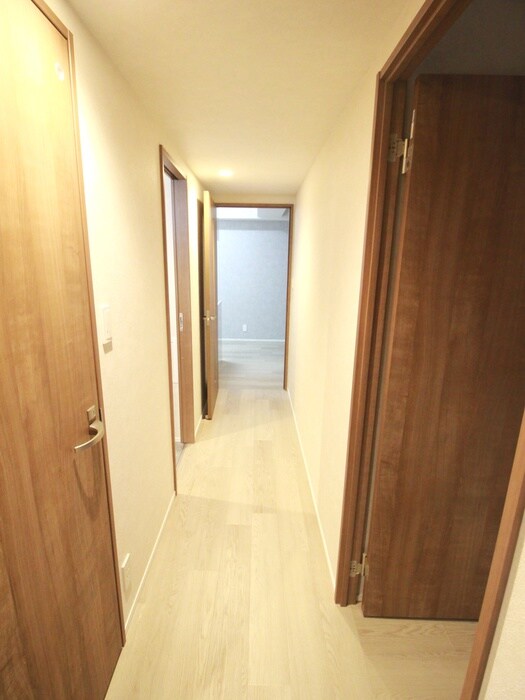 物件内観写真15　(廊下)