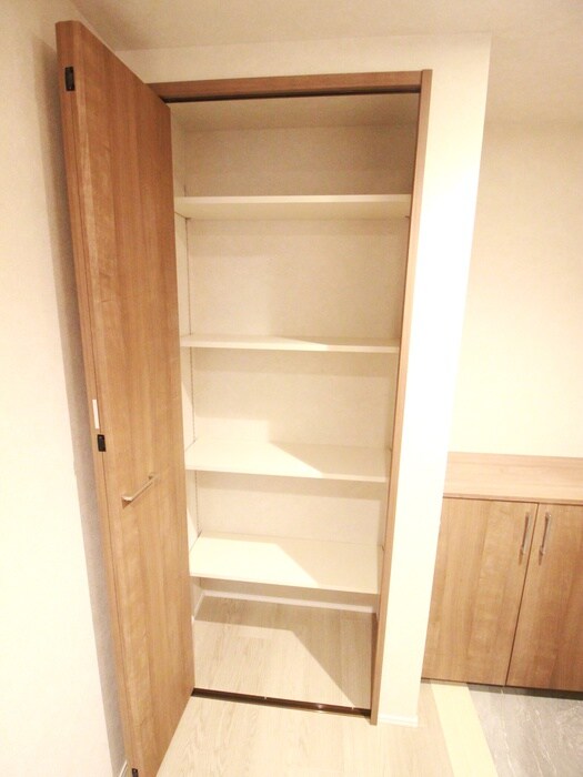 物件内観写真22　(収納)