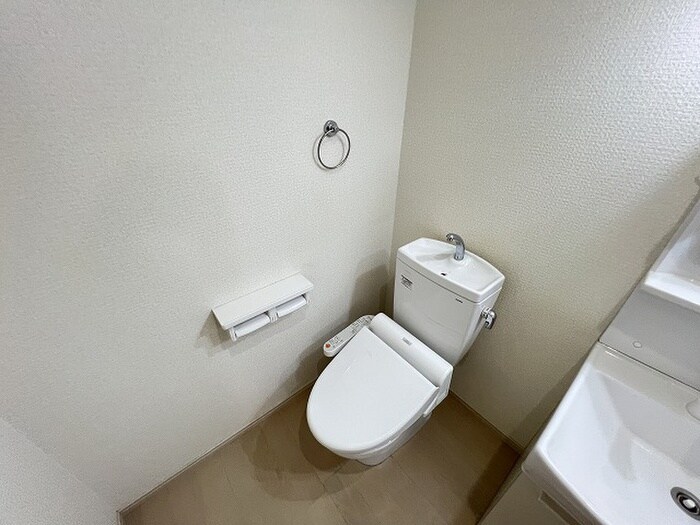 物件内観写真9　(トイレ)