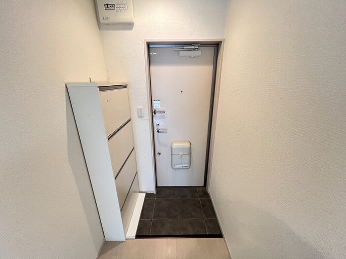物件内観写真19　(玄関)