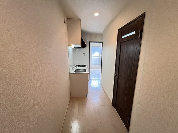 物件内観写真21　(廊下)