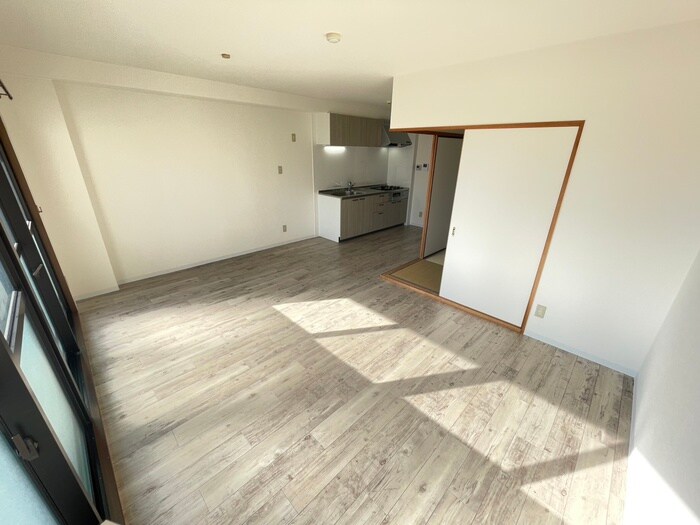 物件内観写真8　(居室)