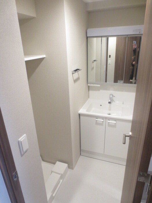 物件内観写真9　(洗面)