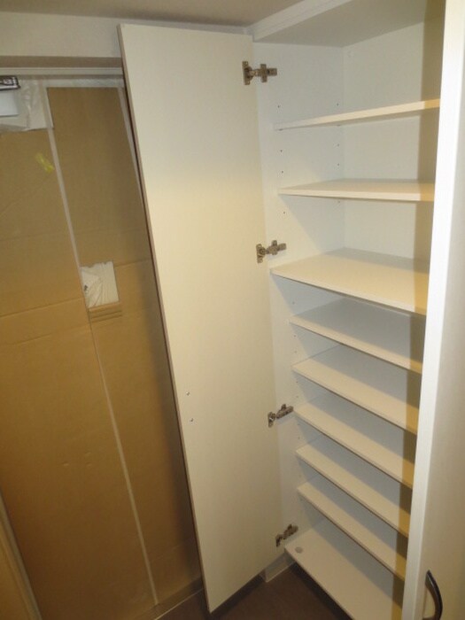 物件内観写真16　(靴箱)