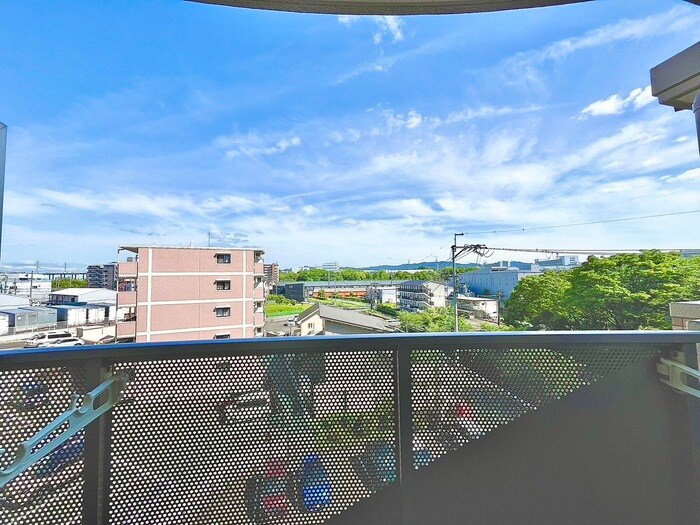 物件内観写真18　(室内からの展望)