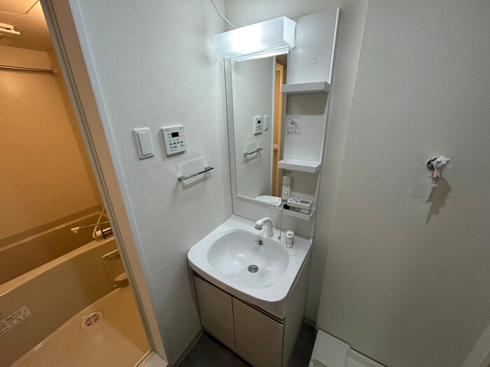 物件内観写真12　(洗面)