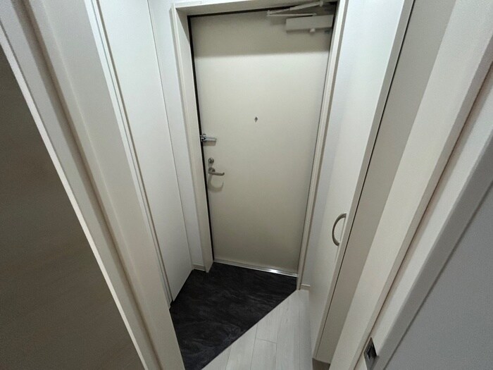 物件内観写真14　(玄関)