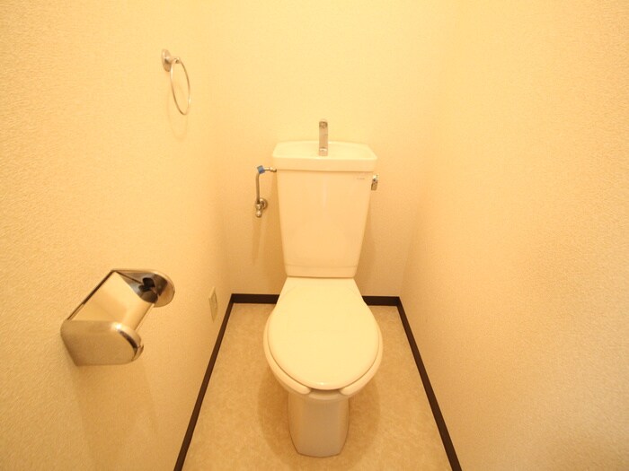 物件内観写真13　(トイレ)