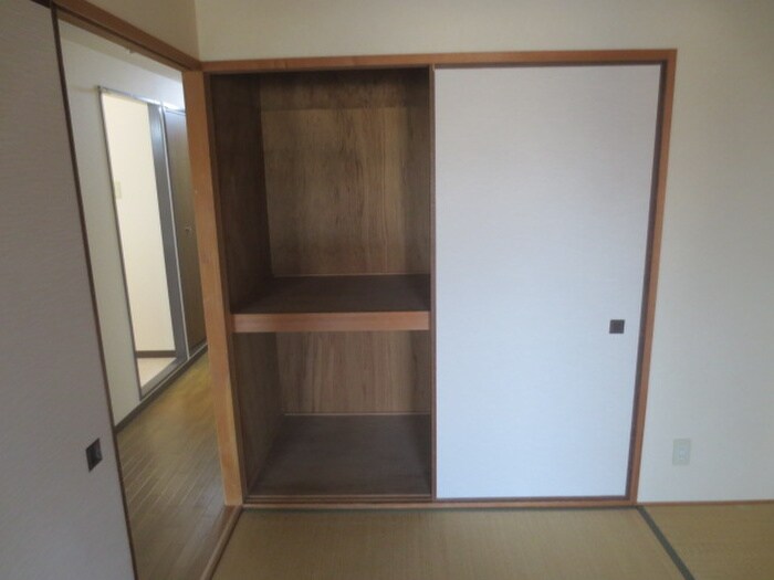 物件内観写真14　(収納)