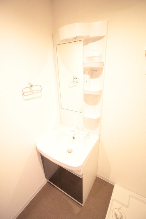 物件内観写真9　(洗面)