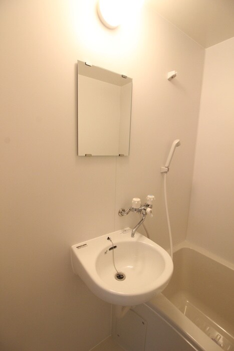 物件内観写真9　(洗面)