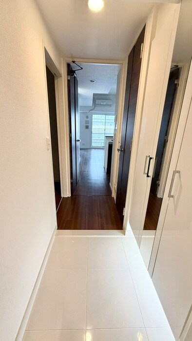 物件内観写真17　(玄関)