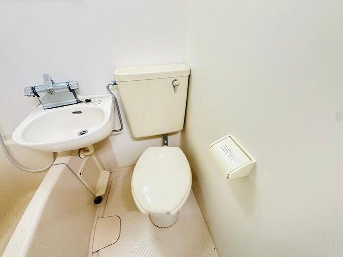 物件内観写真12　(トイレ)