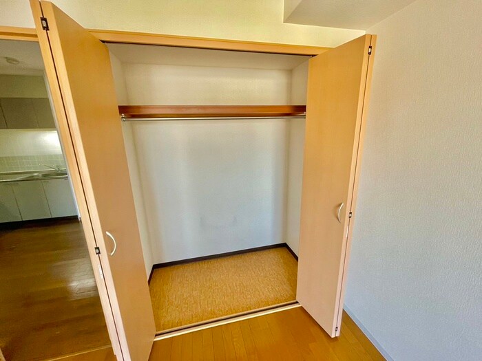 物件内観写真10　(収納)