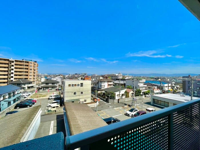 物件内観写真21　(室内からの展望)