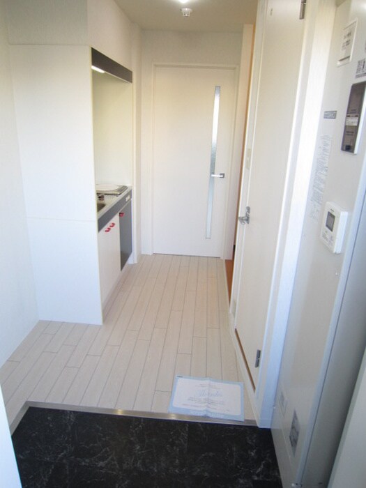 物件内観写真17　(廊下)