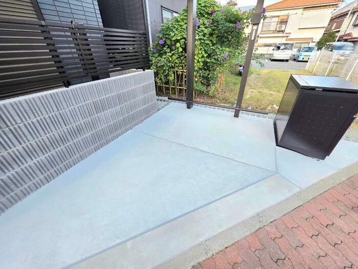 物件外観写真5　(駐輪場)