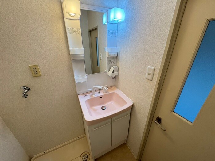 物件内観写真11　(洗面)