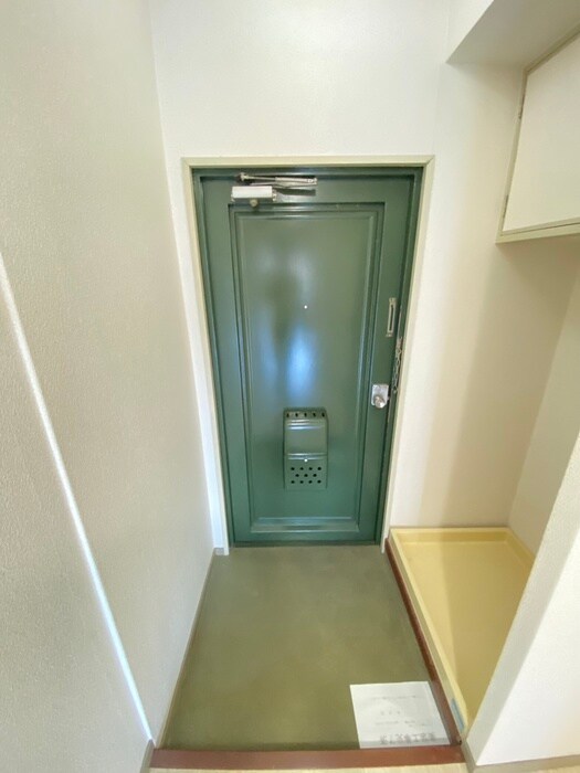 物件内観写真15　(玄関)