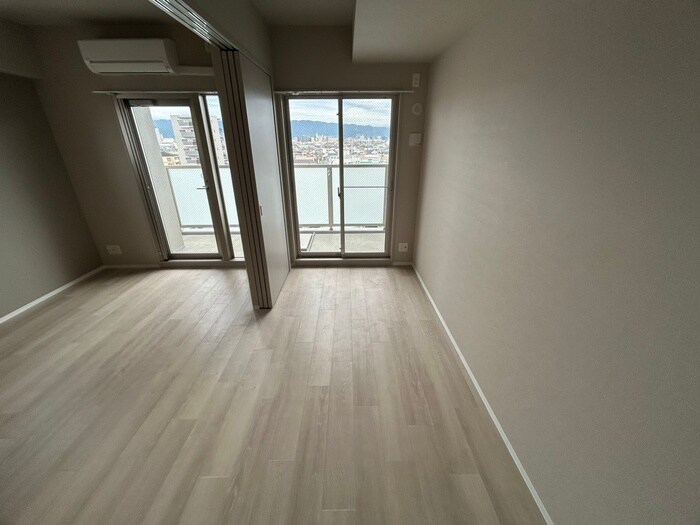 物件内観写真12　(居室)