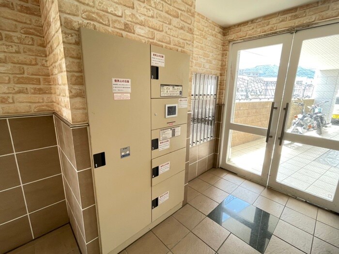 物件外観写真4　(建物設備)