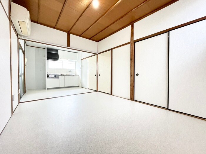 物件内観写真6　(居室)