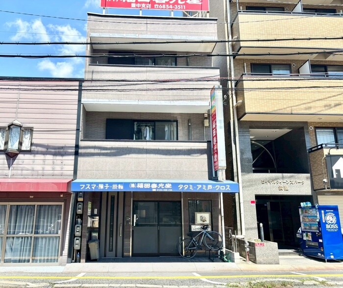 物件外観写真3　(外観写真)