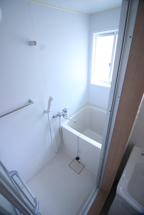 物件内観写真8　(バス／シャワールーム等)