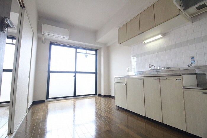 物件内観写真7　(居室)