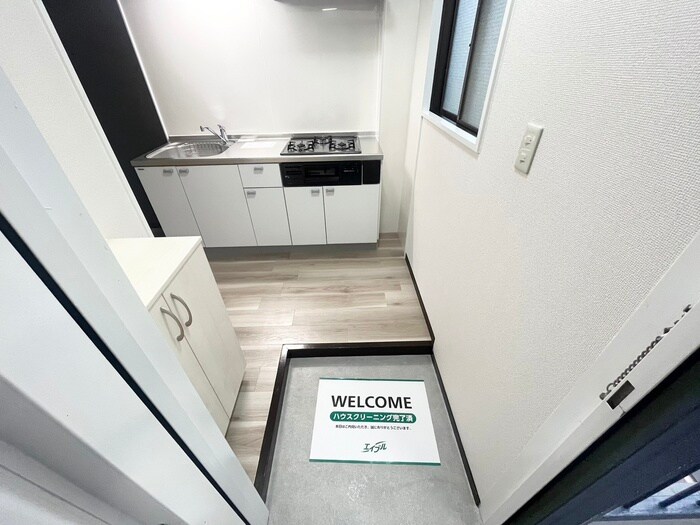 物件内観写真7　(玄関)