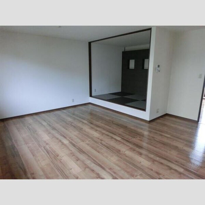 物件内観写真5　(居室)