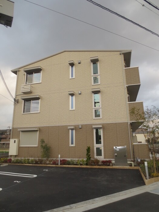 物件外観写真3　(外観写真)