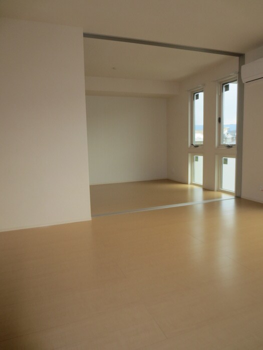 物件内観写真13　(居室)