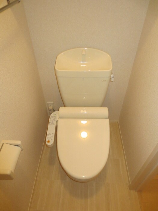 物件内観写真22　(トイレ)