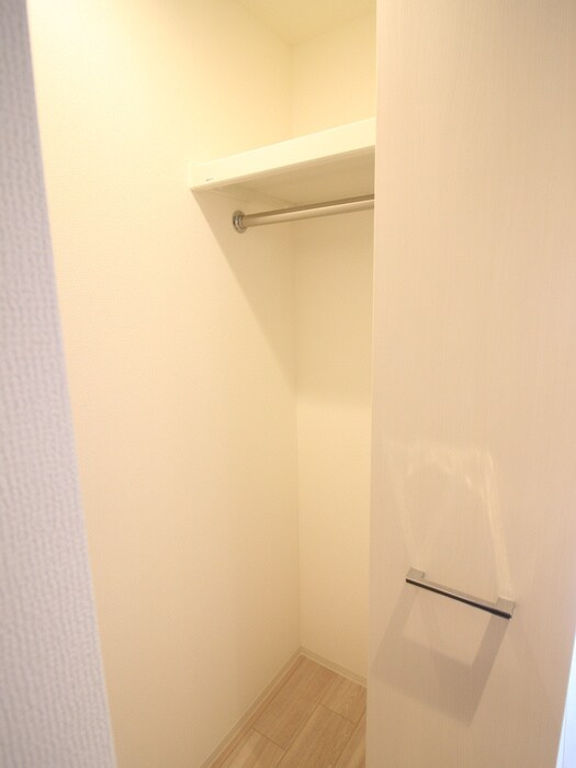 物件内観写真15　(収納)