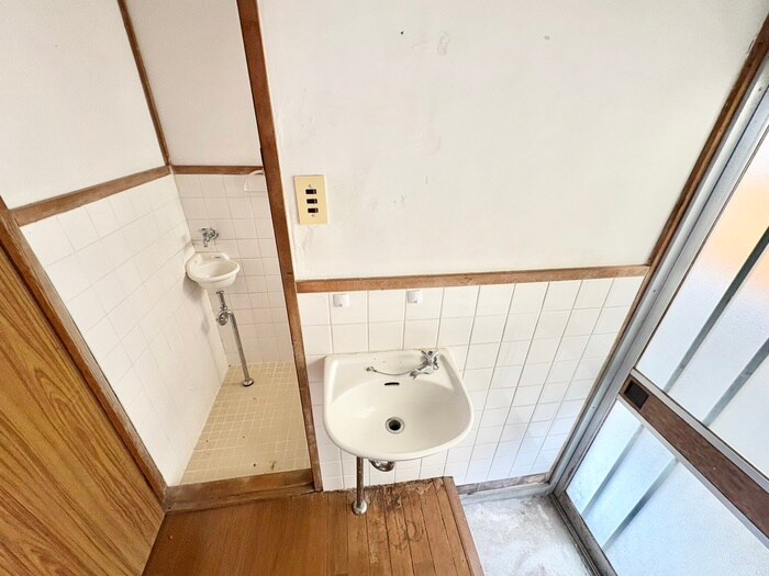 物件内観写真16　(洗面)