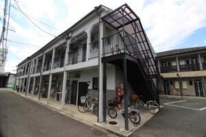 白芳荘１２号館外観写真